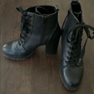 Steve Madden Laurie boot size 8.5 Black